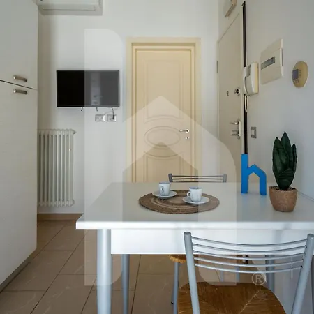 Apartment Homiday - Pinea