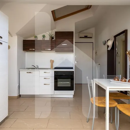 Apartment Homiday - Pinea