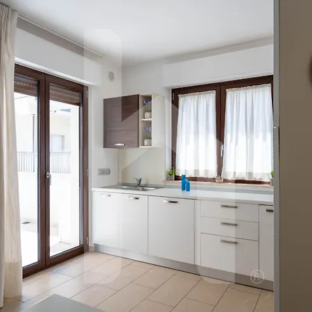 Apartment Homiday - Pinea *