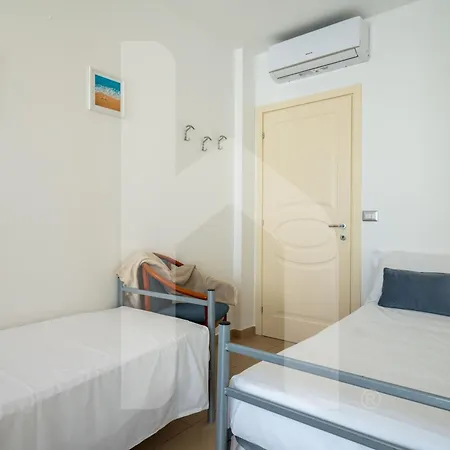 Apartment Homiday - Pinea *