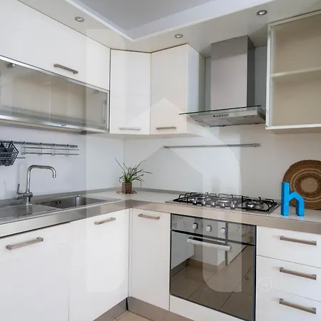 Apartment Homiday - Pinea Pineto