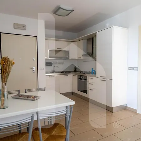 Homiday - Pinea Appartement *