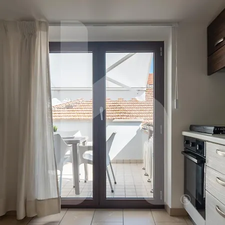 Apartment Homiday - Pinea Pineto