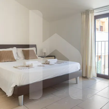 Apartment Homiday - Pinea Pineto