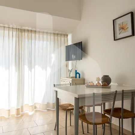 Homiday - Pinea Apartment *